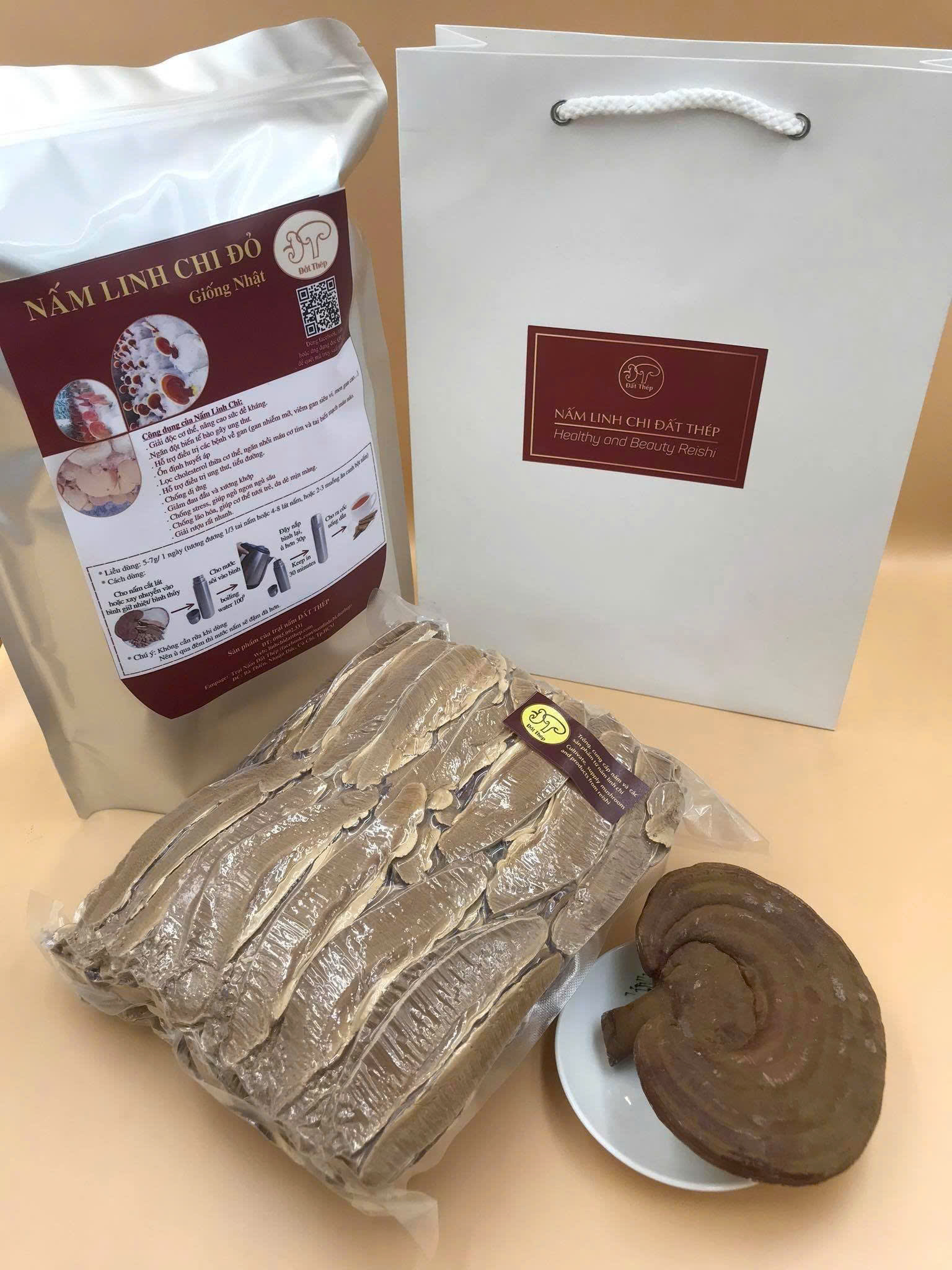 Linh Chi Đỏ giống Nhật cắt lát (500g) Linh Chi Đỏ giống Nhật cắt lát (500g)